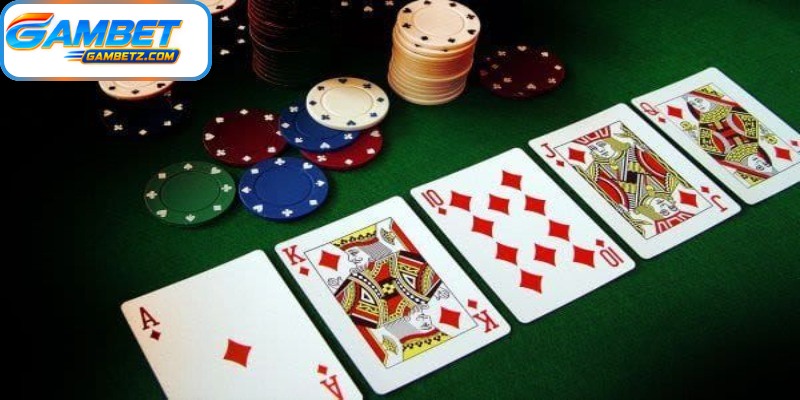 Special hand structures add variety to each round